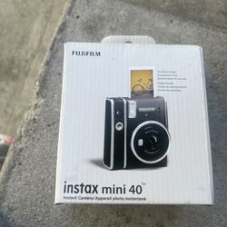 brand new polaroid camera 