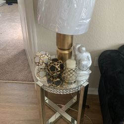 Table Stand And Lamp With Assesories 