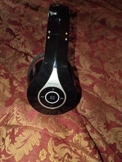 Bluetooth headphones