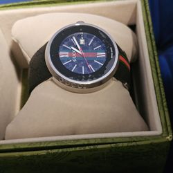 Gucci watch box&papers