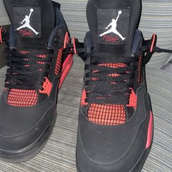 Jordan 4  red thunders