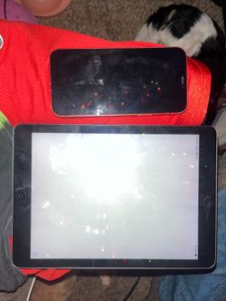 iPhone 11 product red and iPad Air