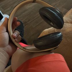 Beats Solo 3s Wireless