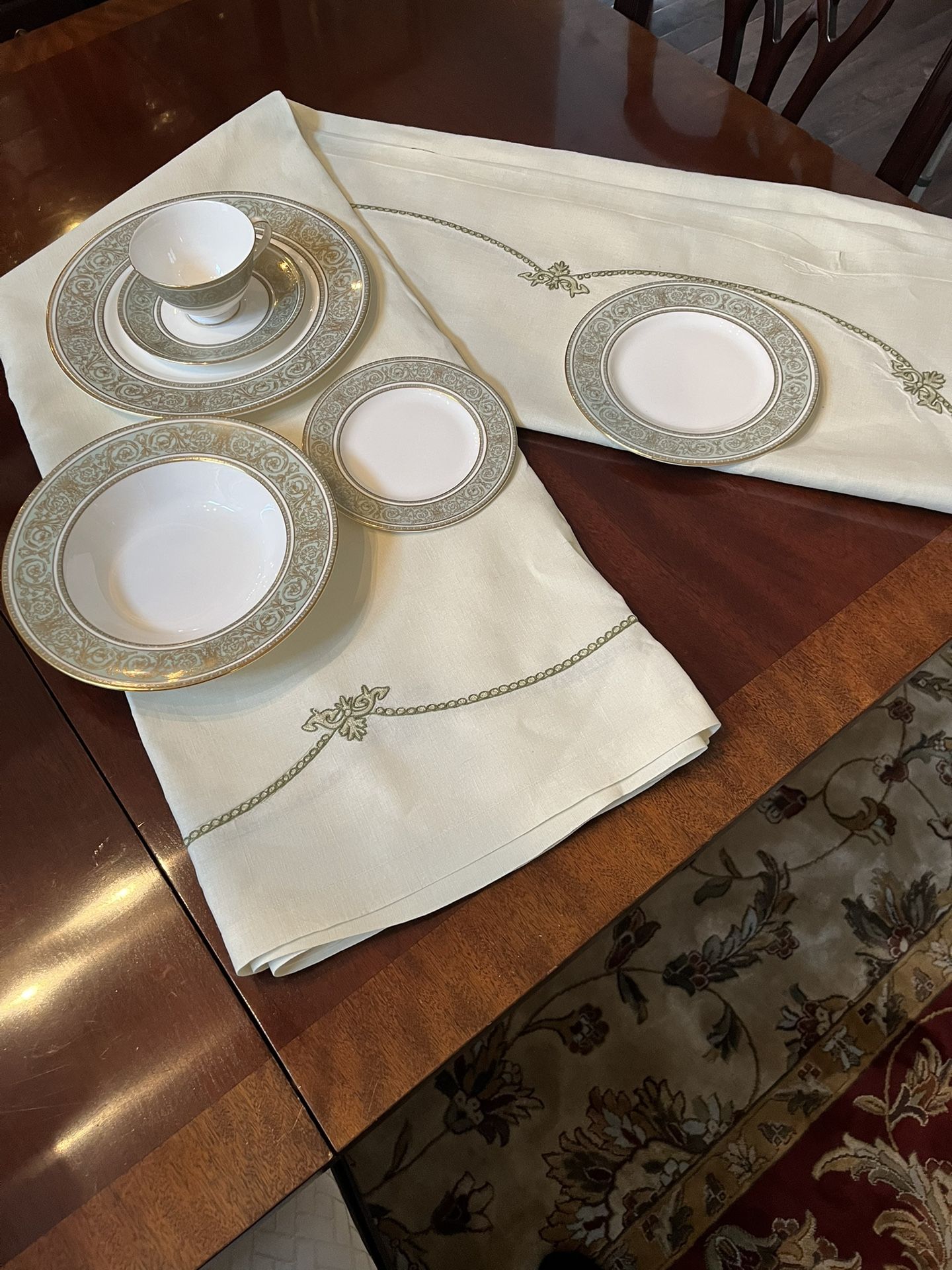 Royal Dalton English renaissance Bone China