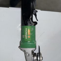 Hitachi G12SE2 4-1/2 Grinder