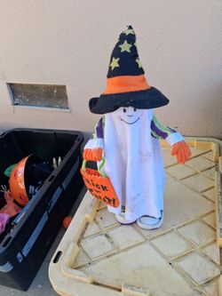 Lil ghost decor