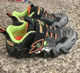Dino light up Skechers size 10.5 C