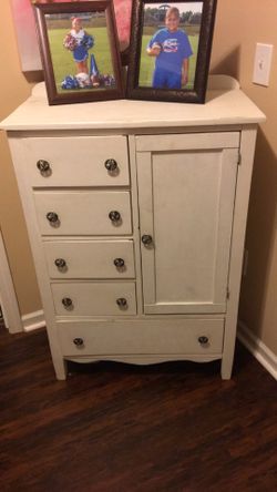 Dress up closet/chest
