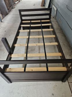Twin bed
