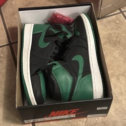 Jordan 1 High Pine Green Size 8.5