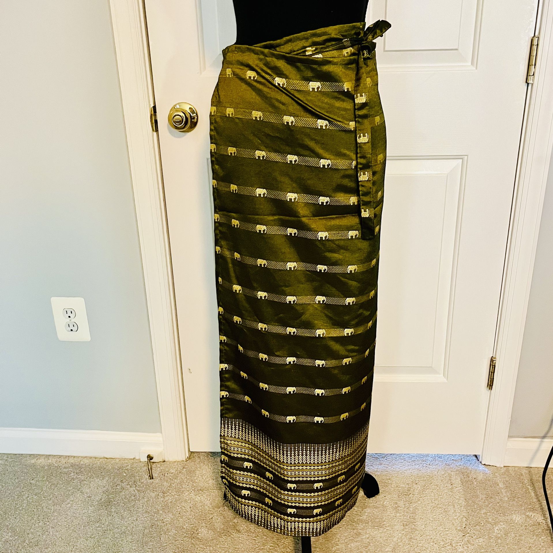 NEW Rich olive green traditional Thai wrap skirt
