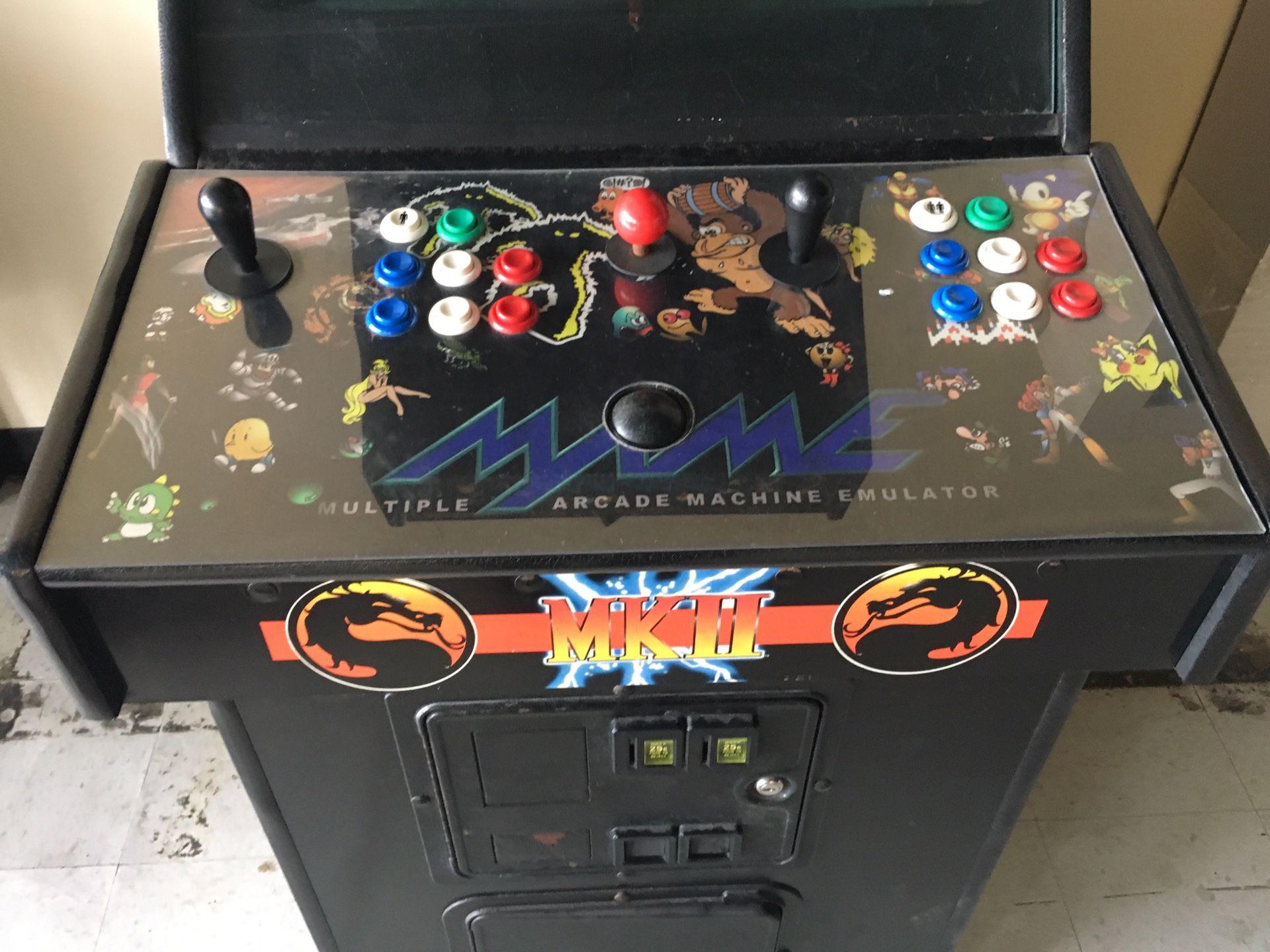 Myme video arcade game