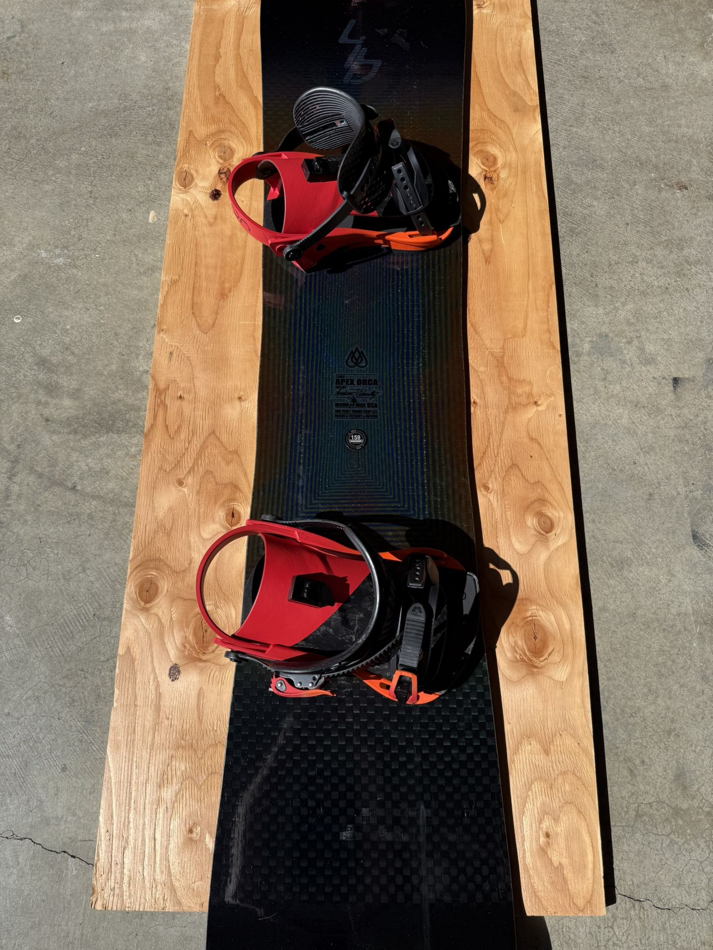 Lib Tech Apex Orca 159 Snowboard and Union Atlas FC L/XL Bindings 