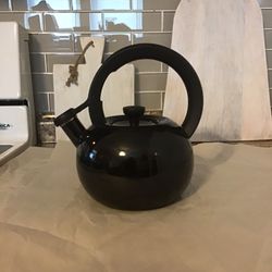 Circulon Tea Kettle Black