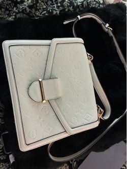 Aldo white purse lightly usef