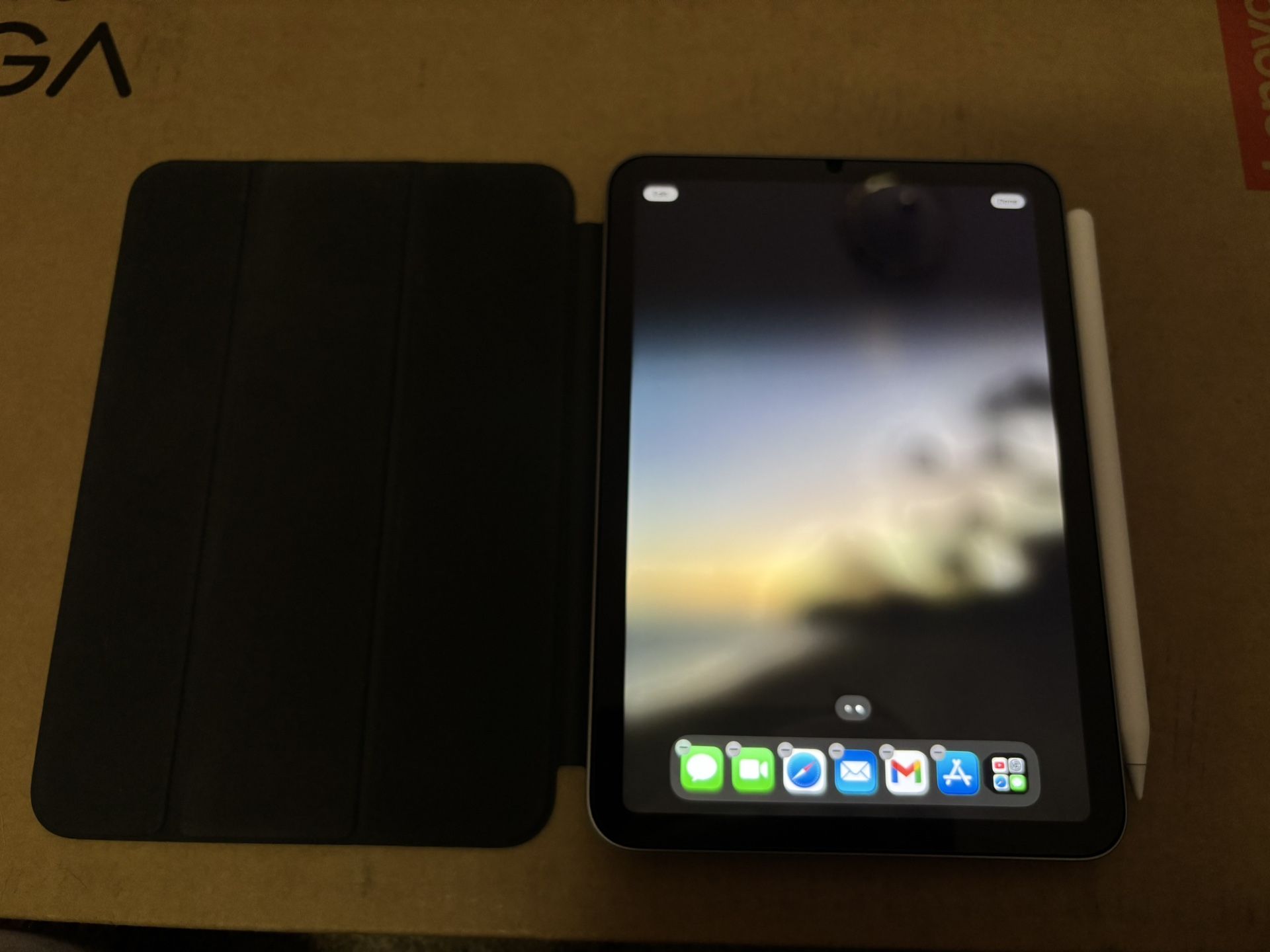 iPad Mini (A17 Pro) 128 GB Wifi & Case/Pencil