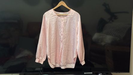 Erika Taylor pink polyester blouse with embroidered floral trim on the neckline, size M