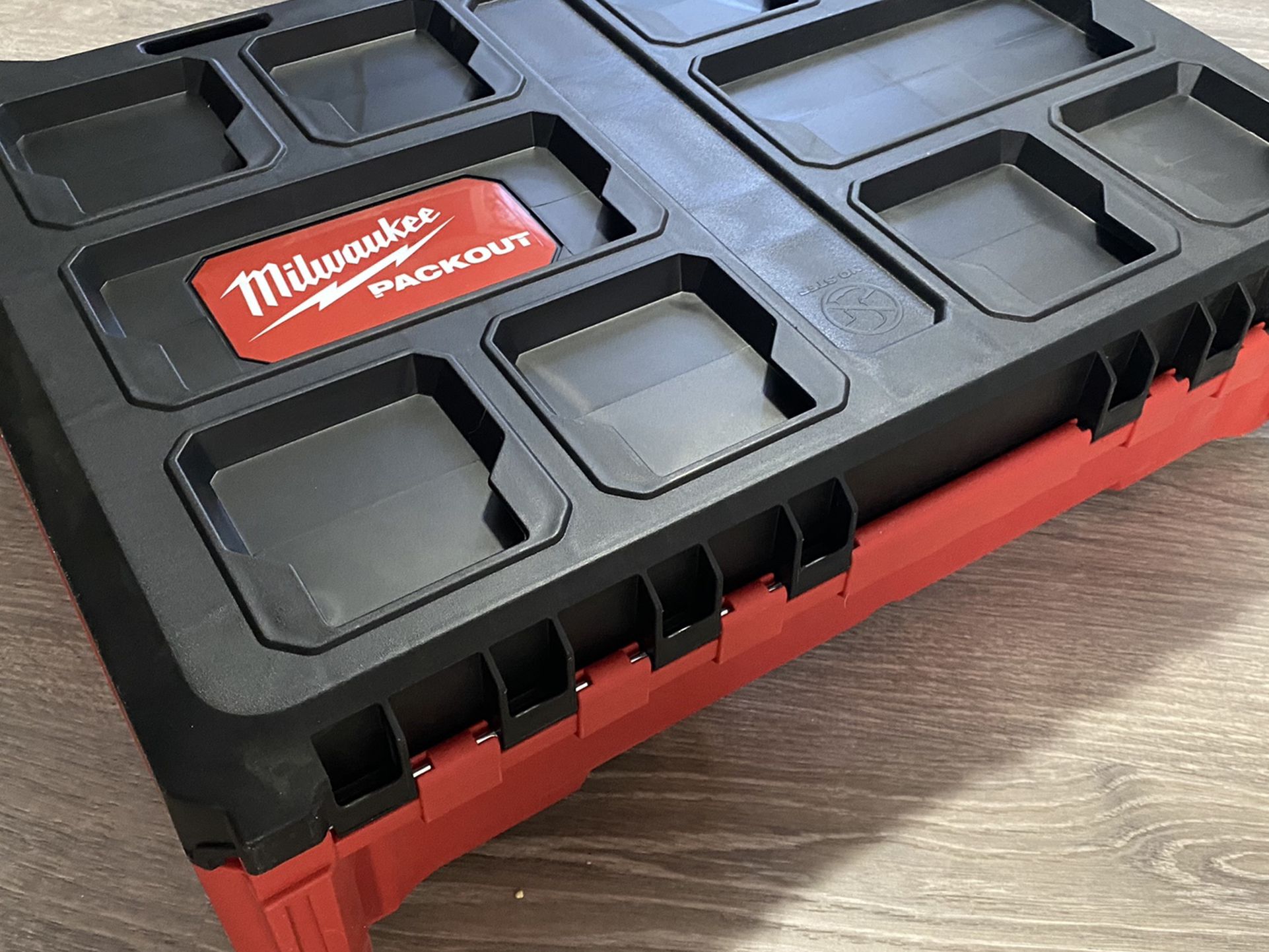 Milwaukee Packout Tool Box