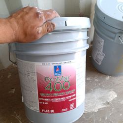 Pintura Semi Gloss $50