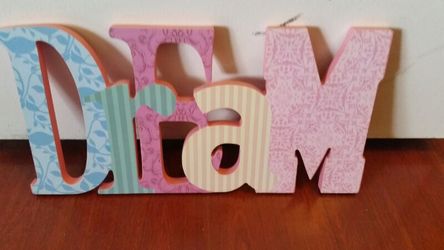 Girls room wall decoration