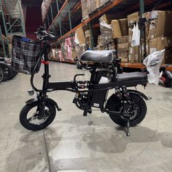 Folding electric bicycle