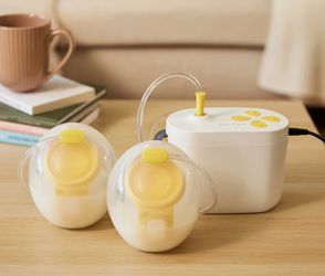 Brand New Medela Pump In Style Hands free $60