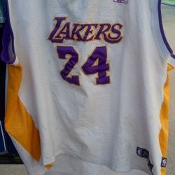 Authentic KOBE BRYANT  LA LAKERS  Jersey (Autographed) Size XXL
