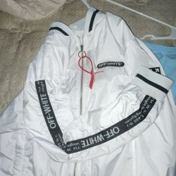 Off White 