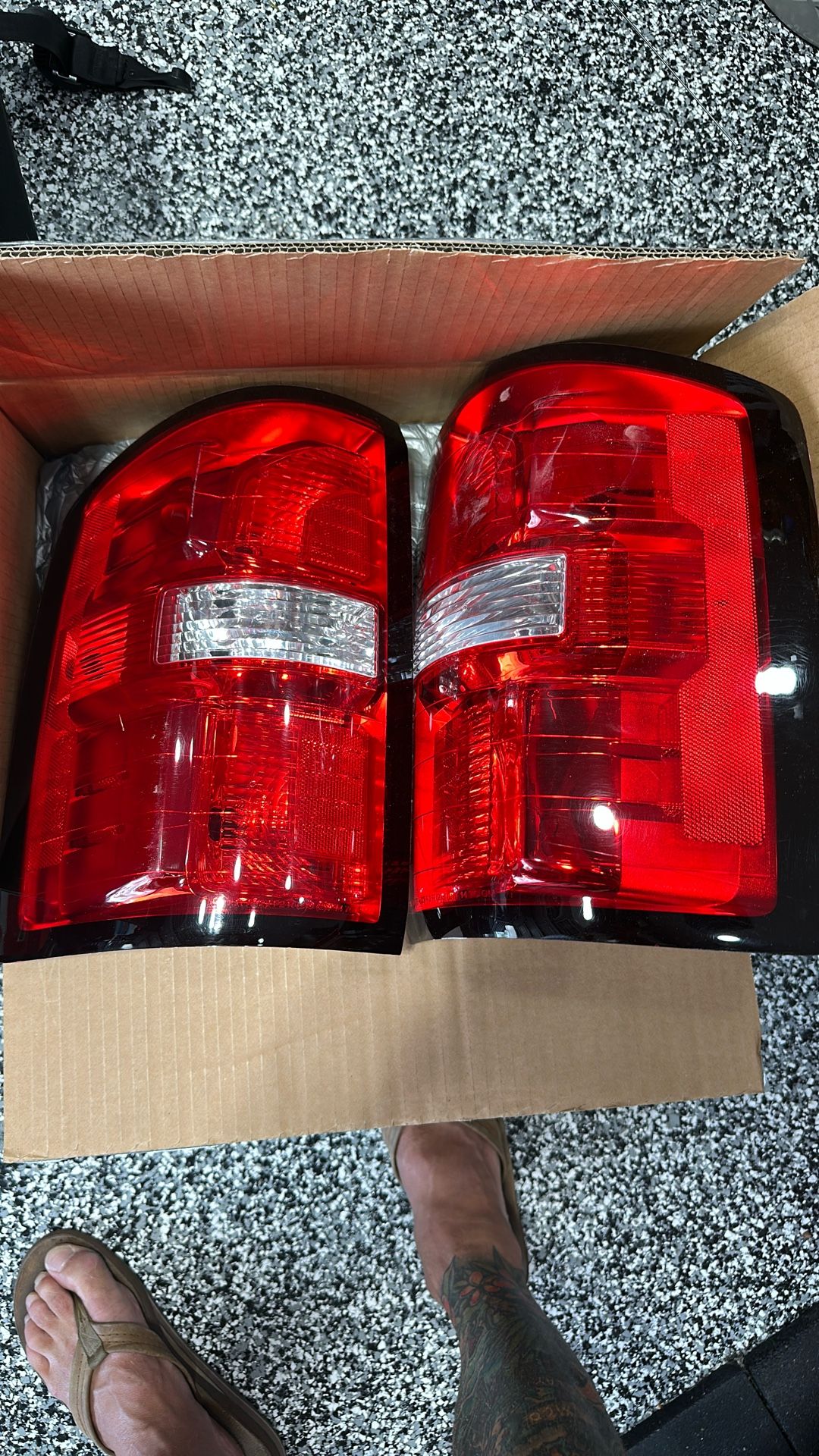 2015-2019  GMC HD Taillights