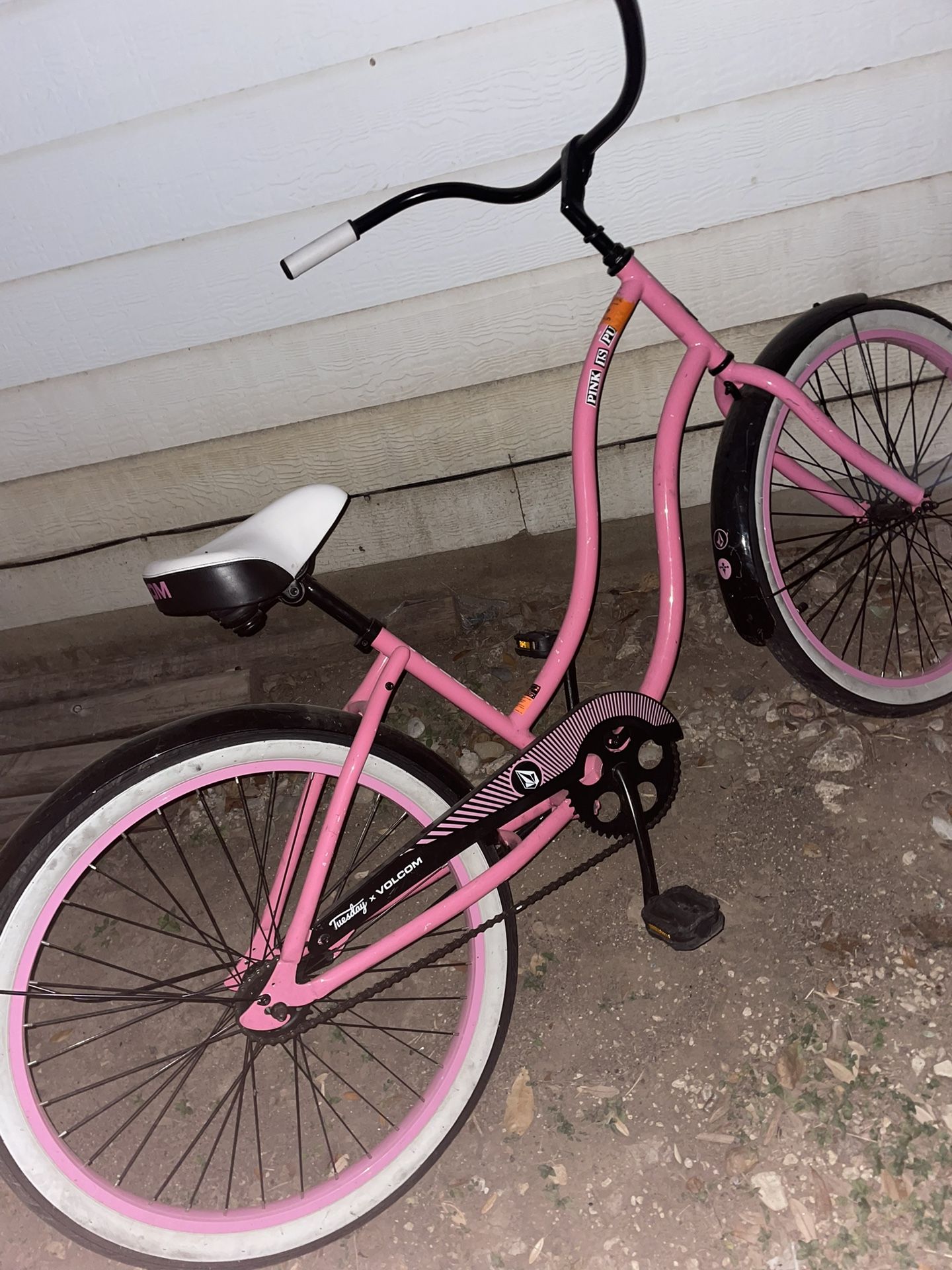 Volcom Beach Cruiser Pink