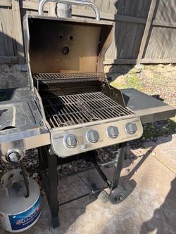 Char-Broil Performance 4-Burner Gas Grill
