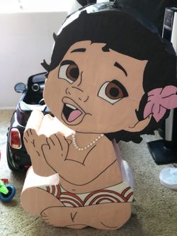 Baby Moana piñata