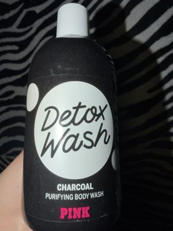 VS Pink Charcoal Detox Body Wash
