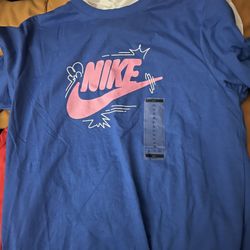 Large Kids Nike Shirt