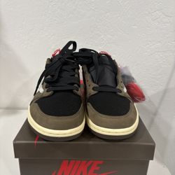 Travis Scott’s Jordan 1