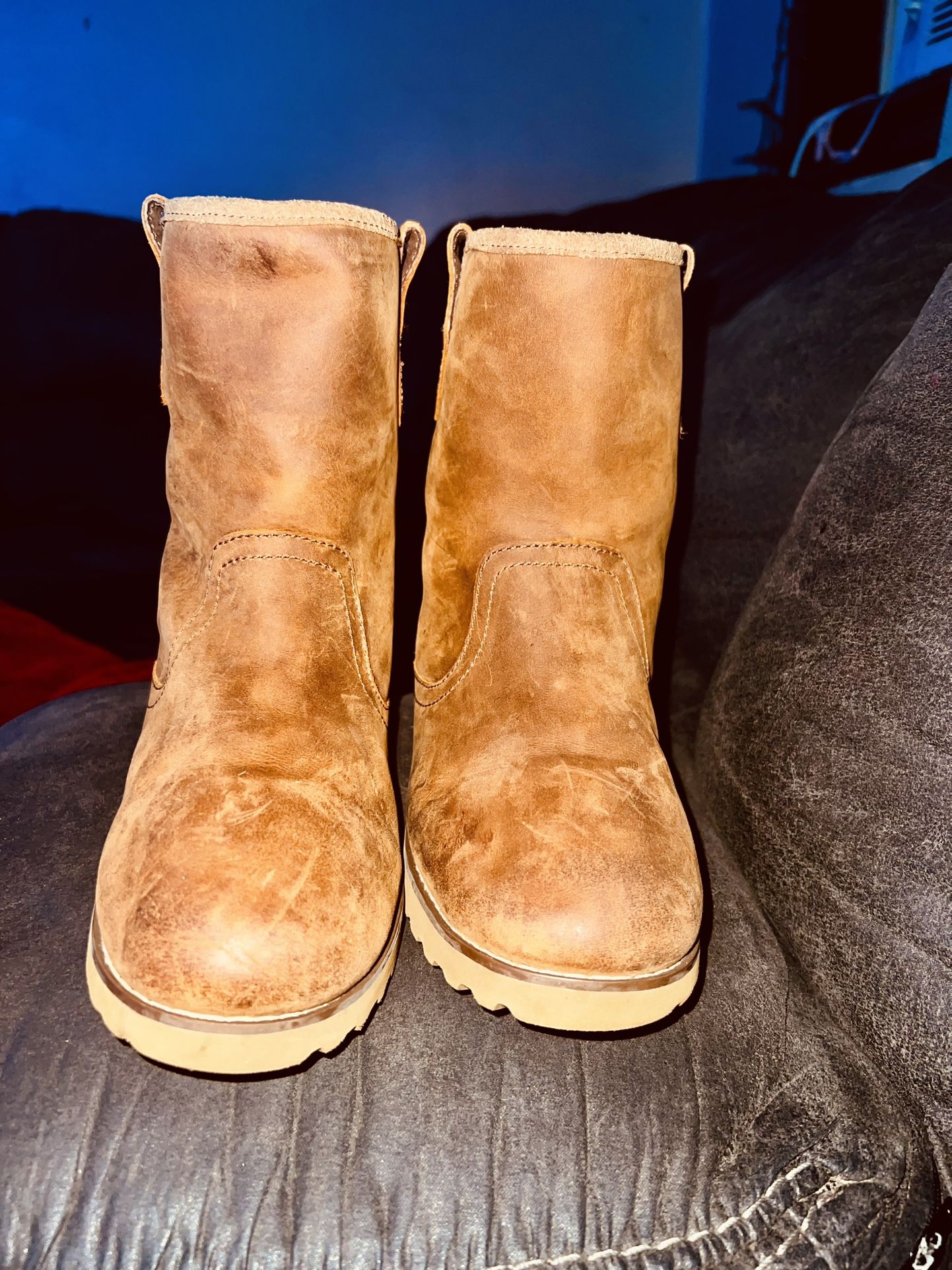 Waterproof UGG Boots Size 4 Women Or 4Youth  