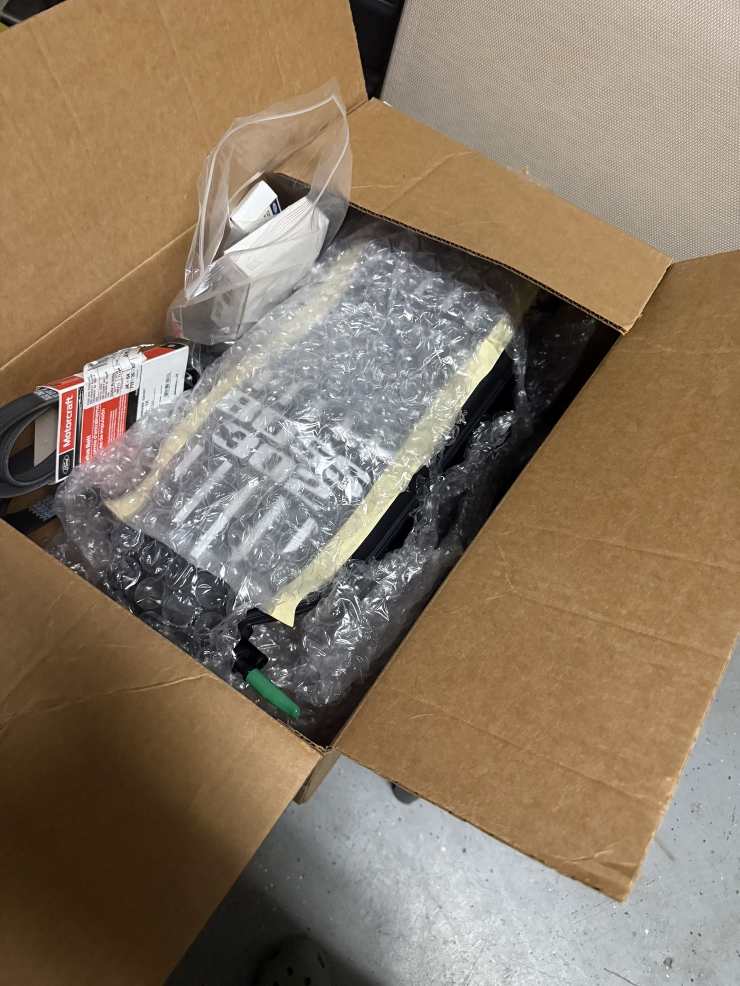 Boss 302 Manifold Oem
