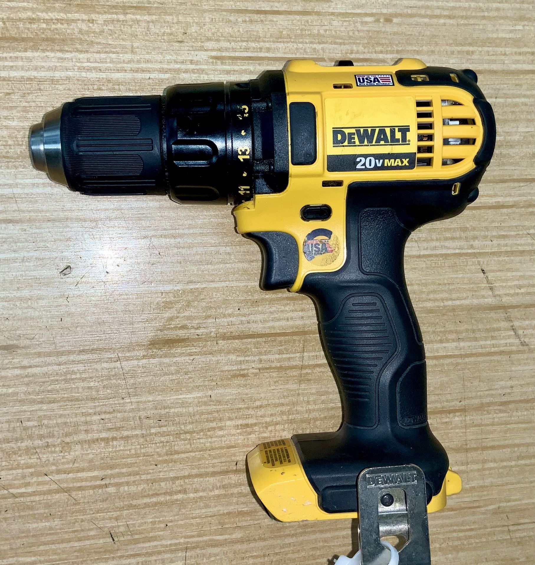 DEWALT Cordless 1/2’ Drill Driver W/ BATTERY