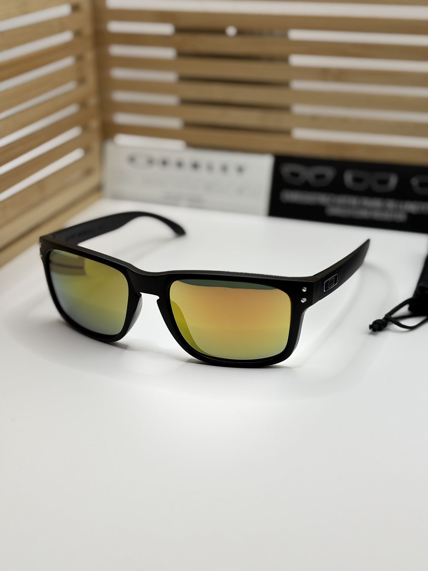 OAKLEY HOLBROOK SUNGLASSES