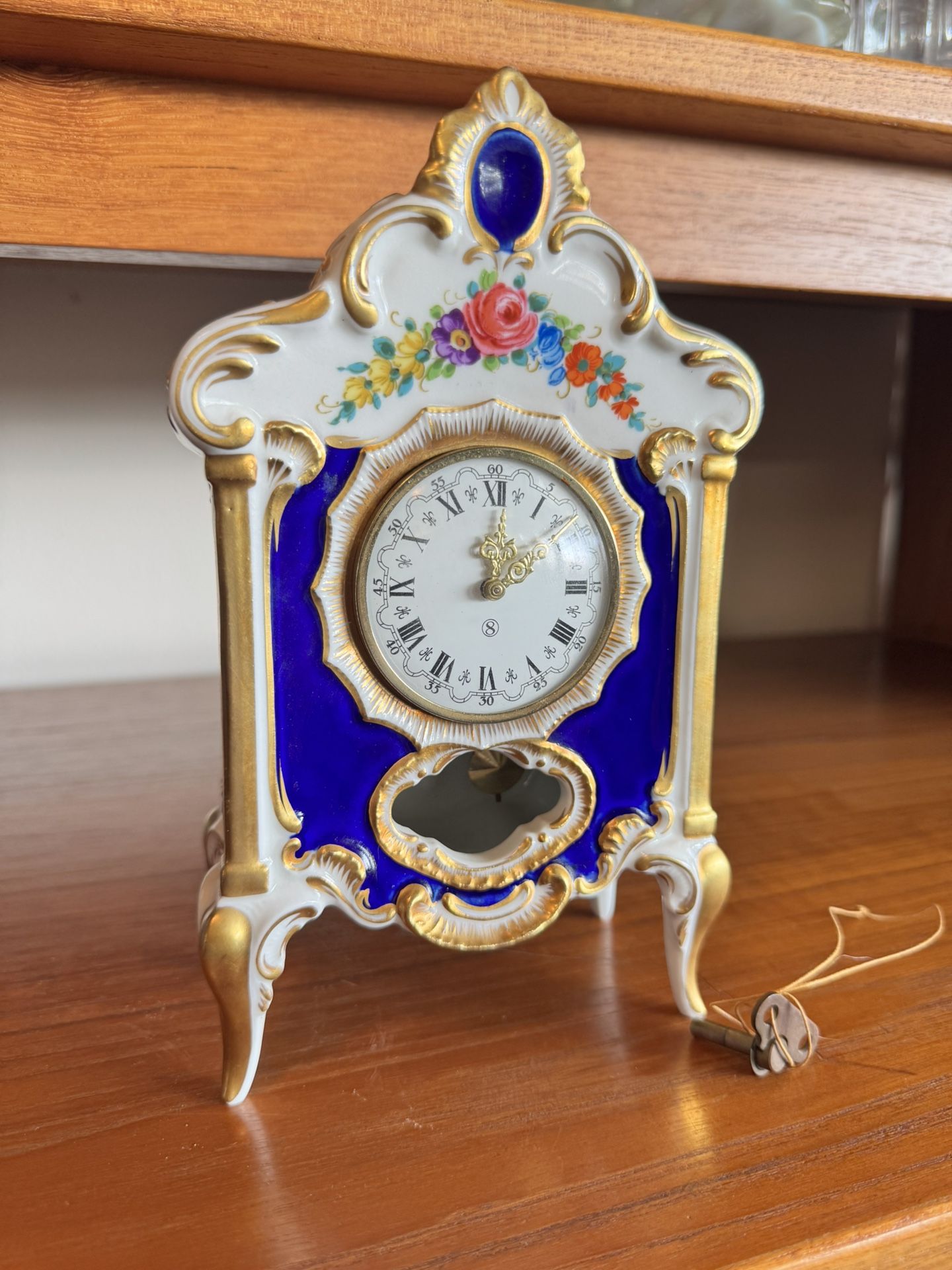 dresden neuschwanstein clocks