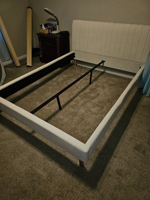 Head Board An Bed Rail