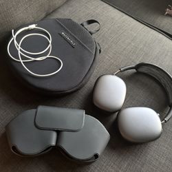 Apple AirPods Max (A2096) in Space Gray headphones