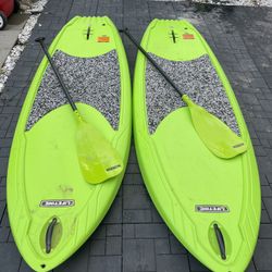 Pair of lifetime paddle board 8 ft with matching paddle ( like new )
