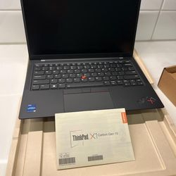  New Laptop Original Box. Selling Discounted 