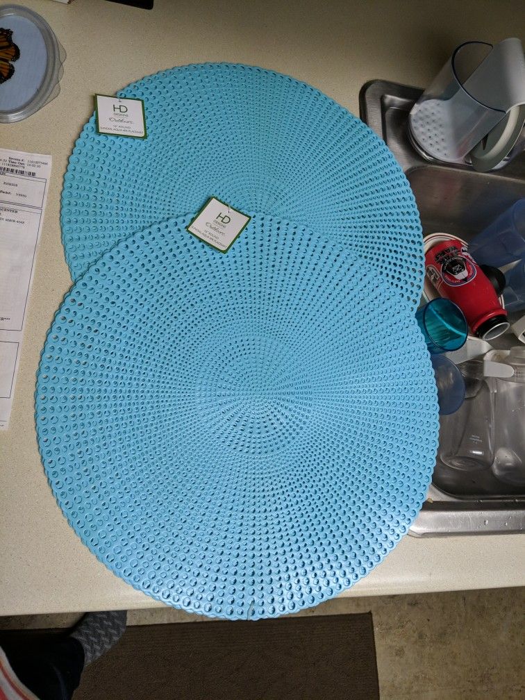 8 Vinyl Placemats