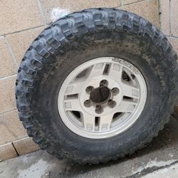 Toyota 4RUNNER Tire