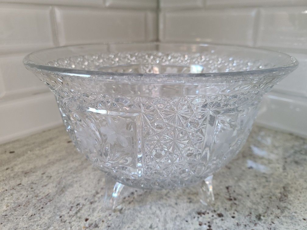 Vintage McKee Clear Glass 3-Toed Footed Bowl