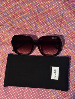 Woman’s Sun Glasses