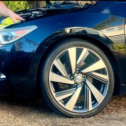 20 Inch Rims w/tires