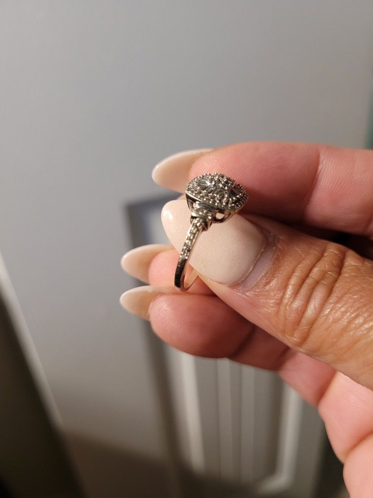 Ring - White diamond